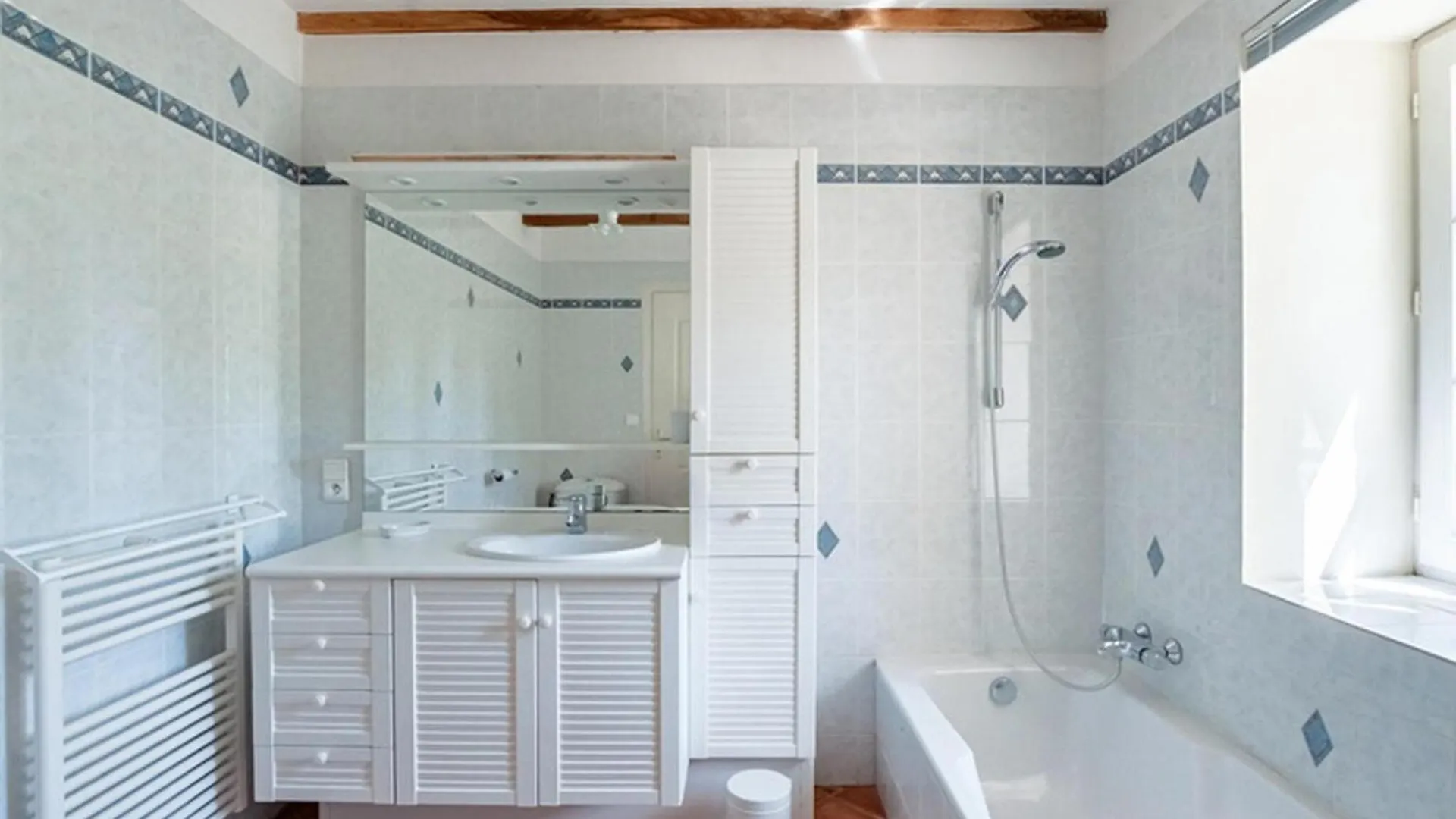 Awesome Home In Frayssinet-Le-Gelat With Kitchen