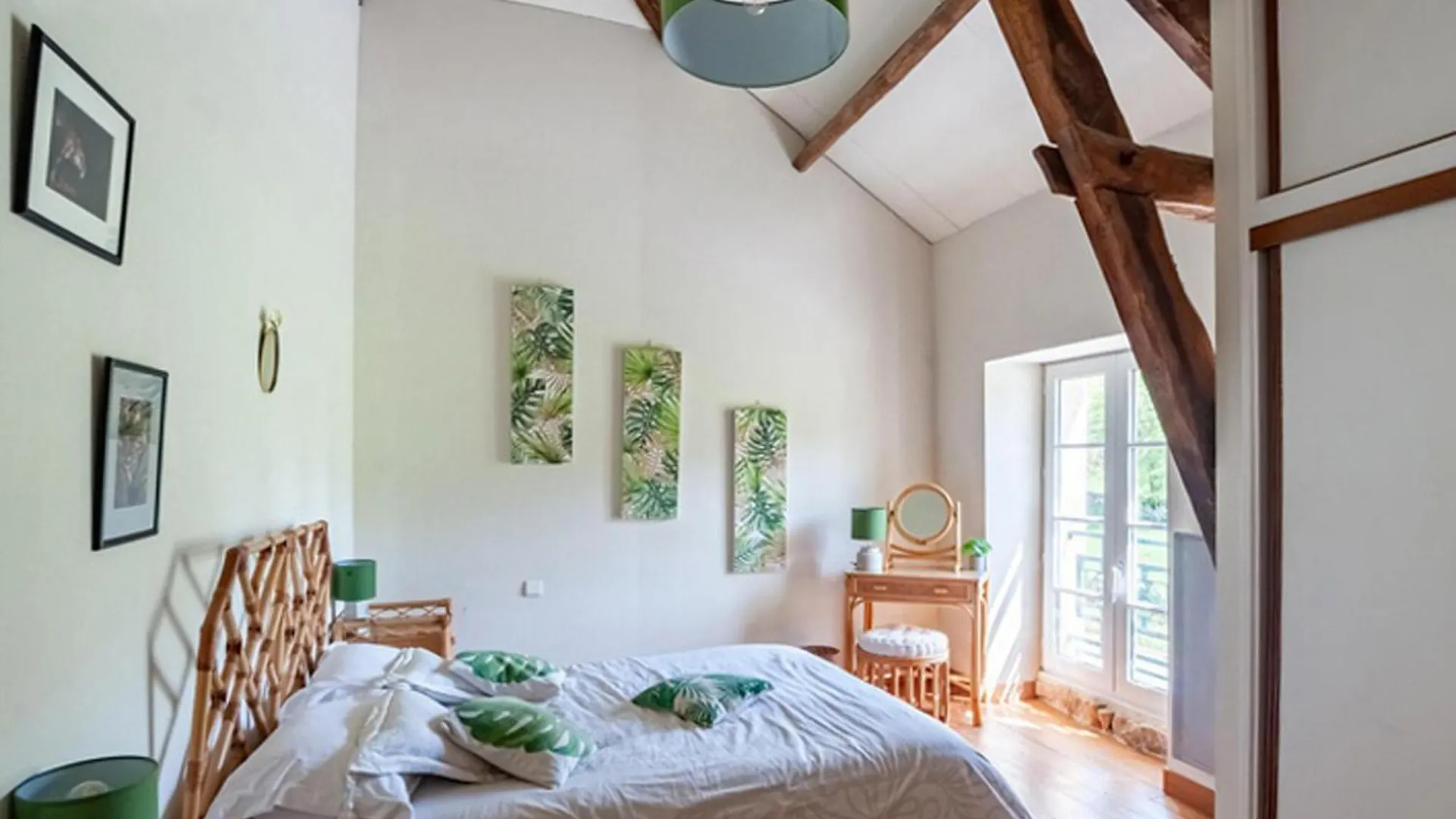 Awesome Home In Frayssinet-Le-Gelat With Kitchen Сasa de vacaciones