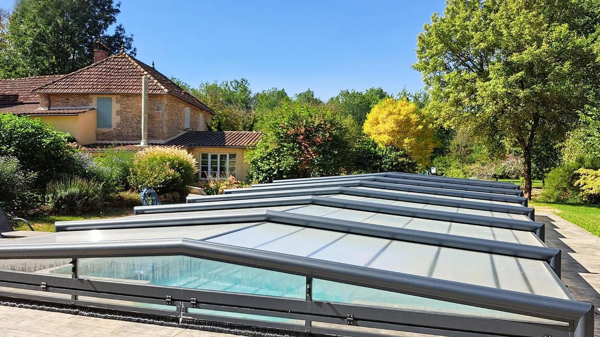 Awesome Home In Frayssinet-Le-Gelat With Kitchen